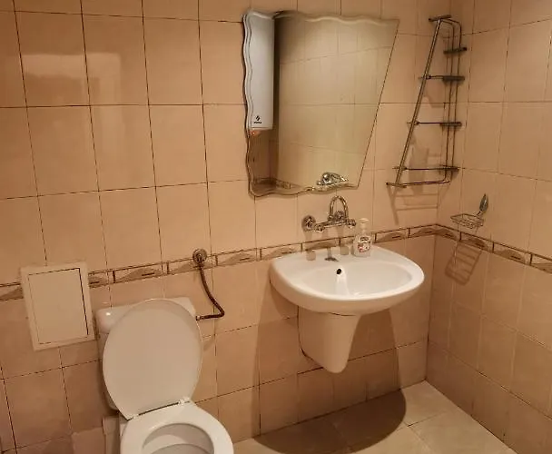 гарсониера *